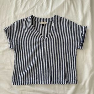 Universal Thread top size small